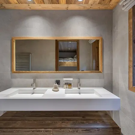 Chalet Neuf Avec Piscine Et Sauna A Saint-Martin-De-Belleville - Fr-1-570-51 *