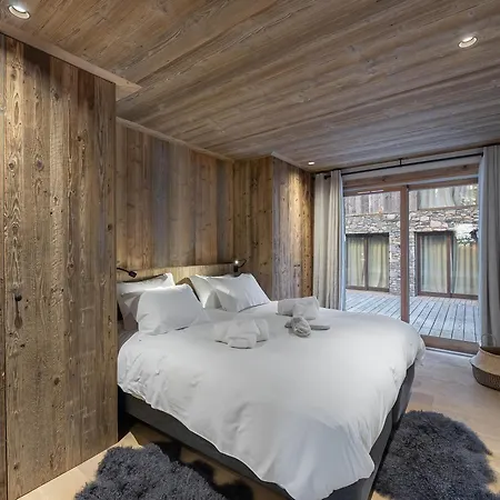 Chalet Chalet Neuf Avec Piscine Et Sauna A Saint-Martin-De-Belleville - Fr-1-570-51 *